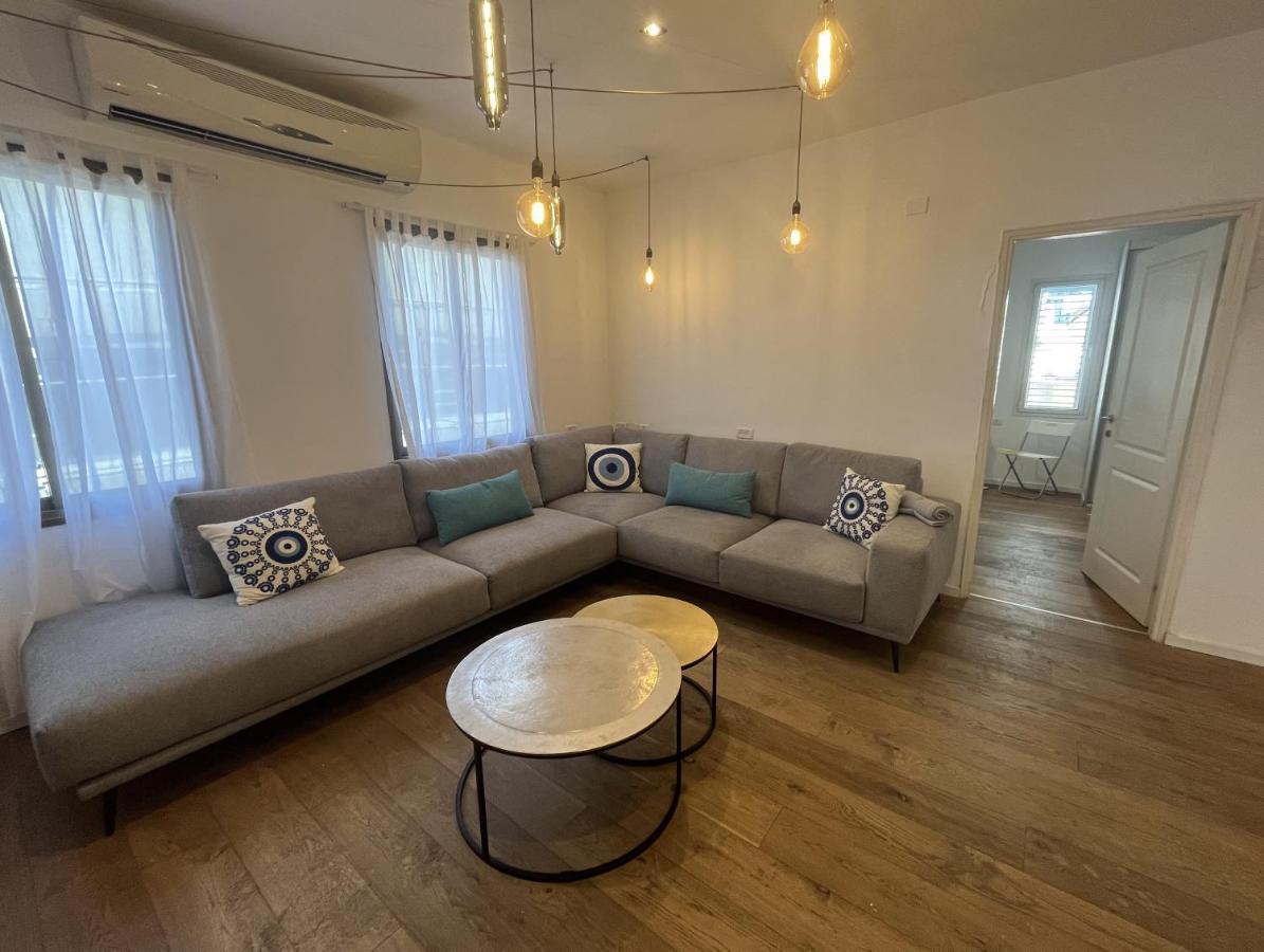 Neve Tsedek Rooftop Apartment Tel Aviv